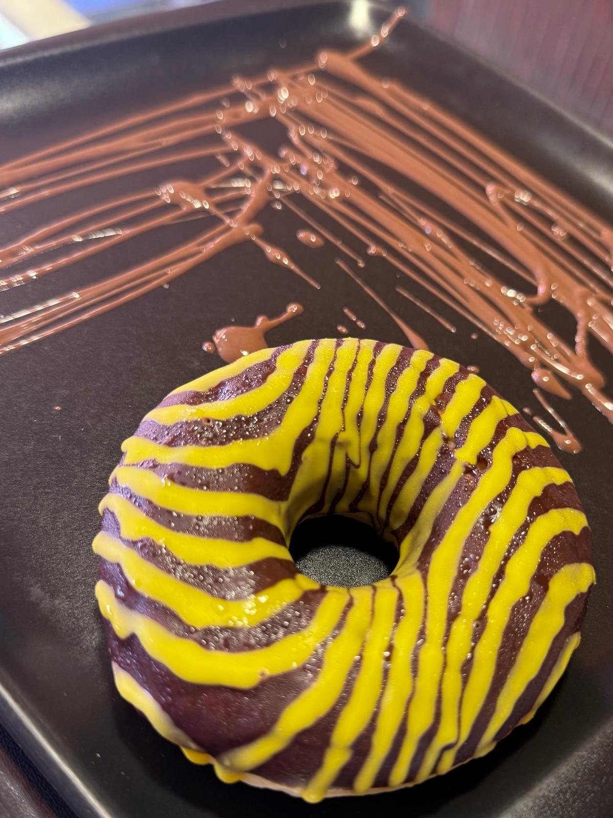 Pasta Kreması Dolgulu Donut